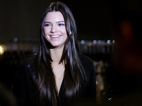 Brunette Berambut Cokelat Perempuan Perempuan Gadis Gadis Jenner Wallpaper HD