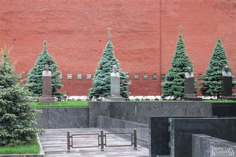 Kremlin Wall Necropolis - Alchetron, the free social encyclopedia