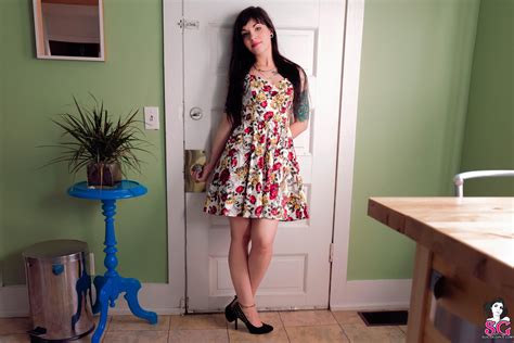 Forumophilia PORN FORUM Hot Glamorous Girl In Tattoo With Piercing Page 12