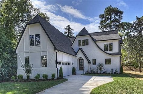 Nashville House Painters - Expert Tips on Painting in Humid Conditions