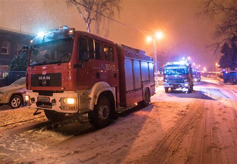 Wypadek Wozu Stra Y Po Arnej Ze Zgierza Trzech Stra Ak W W Szpitalu