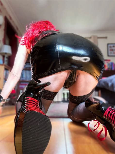 Assorted Shiny Slutiness 8 Nude Pics XHamster