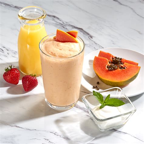 Tropical Fruit Smoothie | HamiltonBeach.com