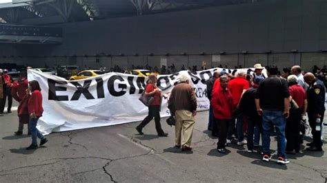 Bloqueo En El Aeropuerto Cdmx Manifestantes Impiden Ingreso A La