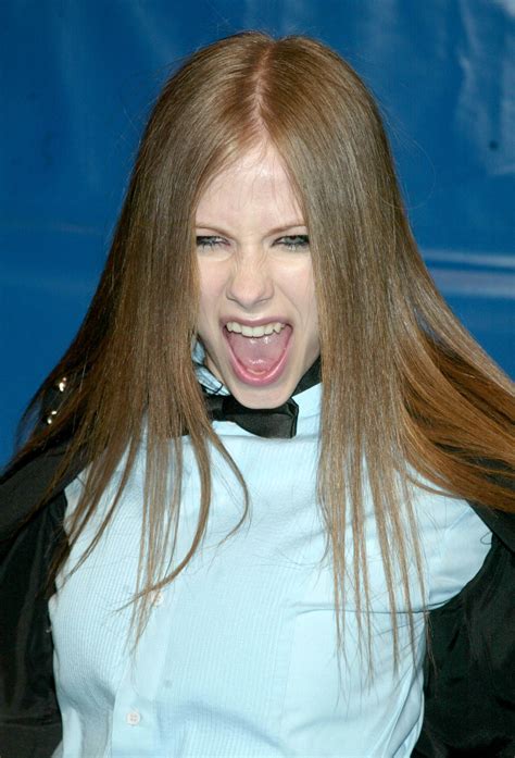 100 Avril Lavigne Wallpapers