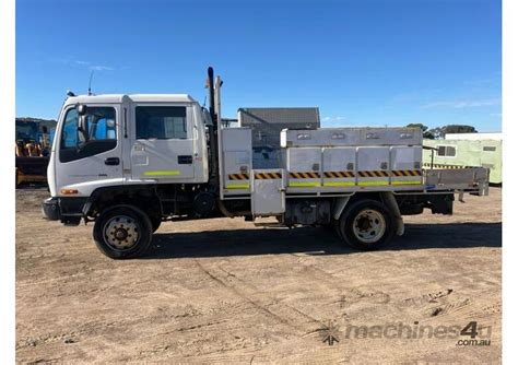 Buy Used 2006 Isuzu FSS550 Service Trucks In Listed On Machines4u