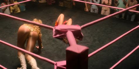 Betty Gilpin Nude Pics Page