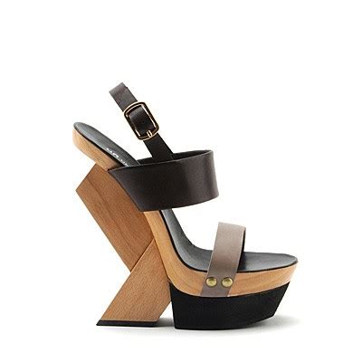 Projeto PANDORA Rem D Koolhaas Galahad Clark United Nude