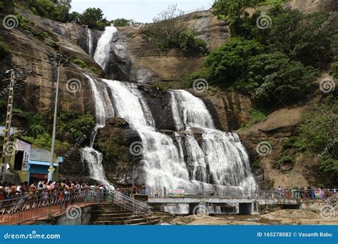 People Bathing Kutralam Waterfalls in India, Tamil Nadu, Kutralam ...