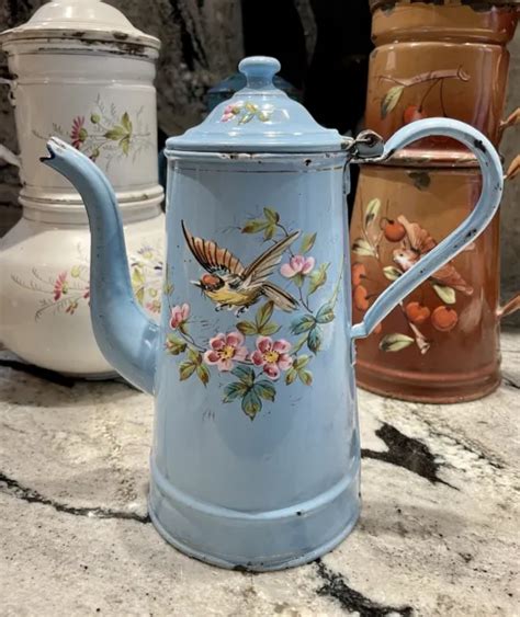 ANCIENNE CAFETIÈRE ÉMAILLÉE bleue avec décor fleurs oiseau papillon