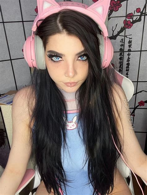 Im Giving You My Fuck Me Eyes Scrolller