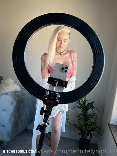 Youtube Nude Influencer Onlyfans Leaked Nudes Nude Celebrity Photos