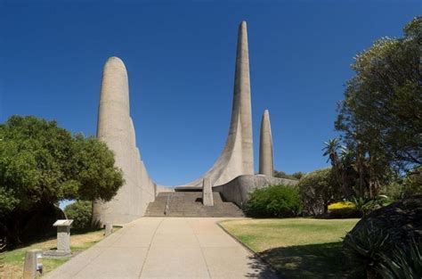 Singers and DA march to preserve Afrikaans Language Monument