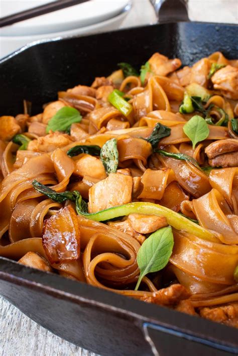 Thai Drunken Noodles Pad Kee Mao For The Love Of Cooking Thai