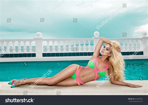 Sexy Model Elegant Bikini On Sun Tanned Stock Photo 463243061 Shutterstock