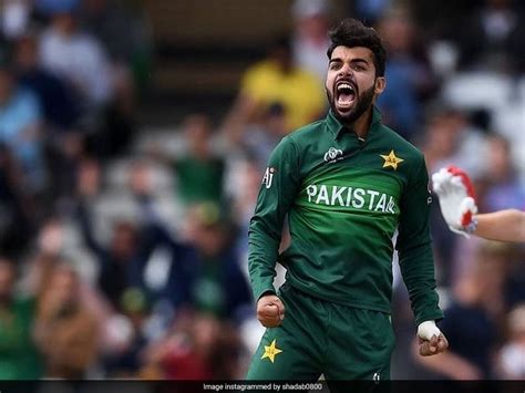 Big Bash League Pakistan Spinner Shadab Khan Signs For Sydney Sixers