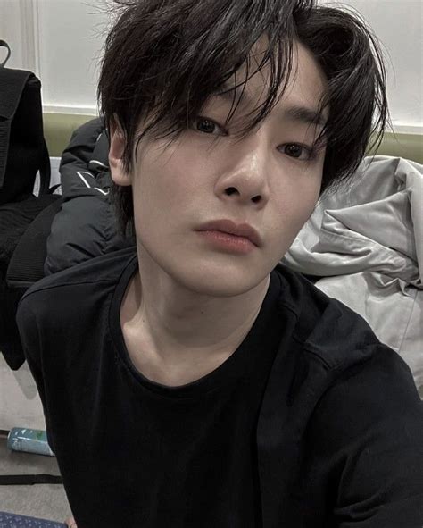 Vanessa Gross Adl Kullan C N N Asien Panosundaki Pin Foto Raf Gay Dramalar