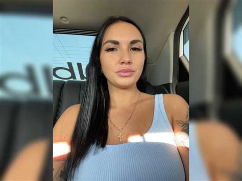 Cam Model Kroshka N Dildo Play Medium Ass Brown Eyes Female Rubbing
