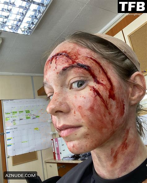 Emma Myers Sexy And Hot Photos Collection AZNude