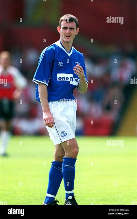 FRANCIS JEFFERS EVERTON FC 24 July 1999 Stock Photo - Alamy