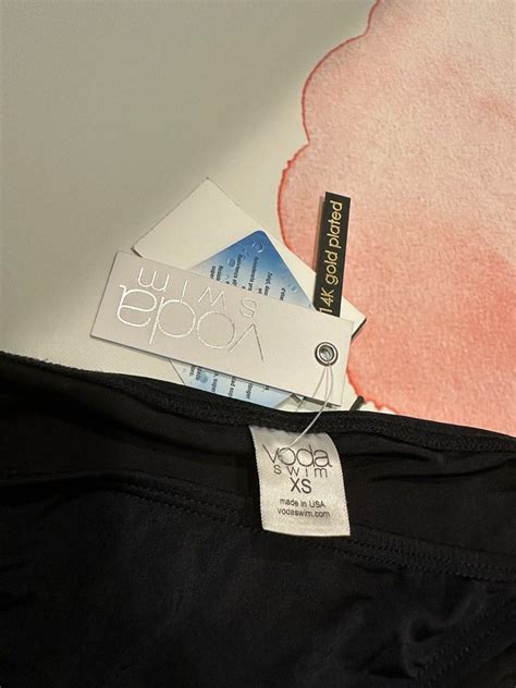 全新 Voda Swim Bikini 她的時尚 泳衣潛水衣 泳裝 比基尼在旋轉拍賣