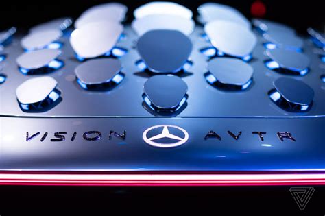 Up close with Mercedes-Benz’s Avatar concept car | Concept cars, Benz s ...