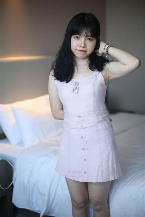 Hit x Hot 国模真真大尺度人体私拍套图 Page