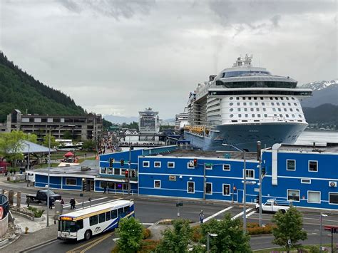 Alaska city limits cruise passengers after being overwhelmed by