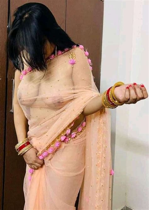 Desi Milf Showing Her Huge Titties In Her Transparent Saree Without Any Bra Or Blouse