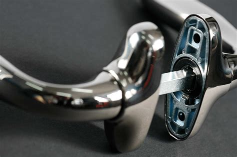 Дверные доводчики в Москве, купить доводчик дипломат (diplomat) по ...