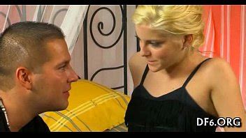 Gran Muchacho Desflora A Su Novia XVIDEOS