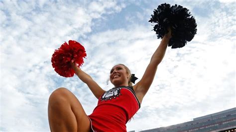 College football bowl season, playoff schedule for 2025-26 revealed ...