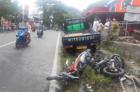 Kecelakaan Beruntun Pikap Vs Motor Di Sultra 1 Meninggal Dun Genpi