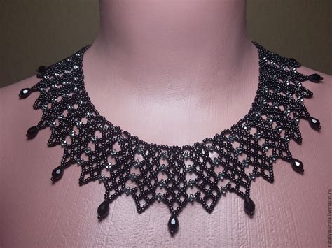 Колье из бисера - 72 фото