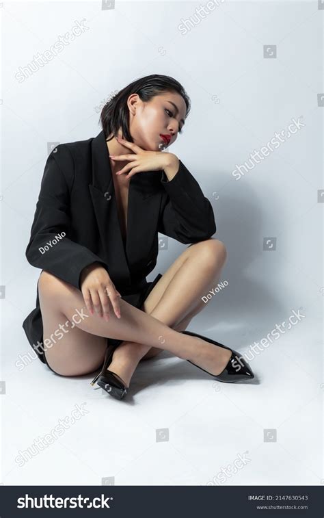 Sexy Model Posing Lingerie Foto Stock 2147630543 Shutterstock