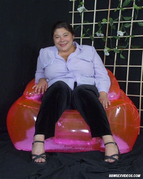 Cute Bbw Babe Strips Naked And Tease On Her Bed Photos