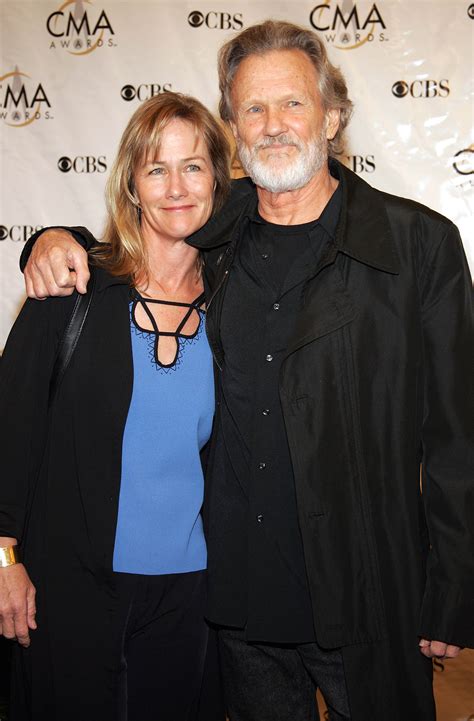Kris Kristoffersons Wife Stood By Him For 41 Years Even When He Lost