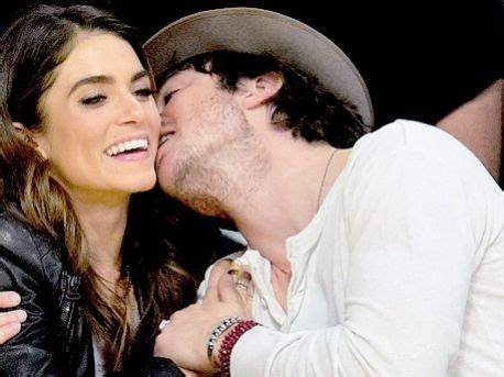 Wow Nikki Reed apapacha a su galán Ian Somerhalder Tú en línea