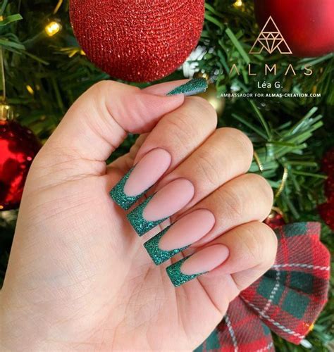 LEA G Nail And School On Instagram Christmas Nails Nude Cover 2 Color Gel Sydney Vetvet