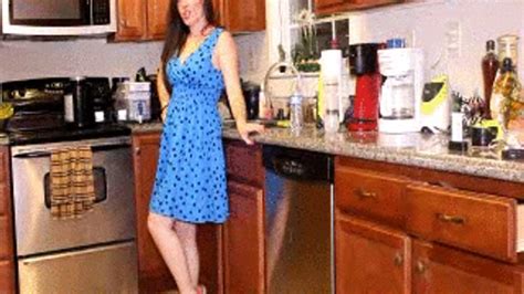 Nude Housecleaning Chores Dishwashing Atlanta Fetish Model Jasmin Jai Clips Sale