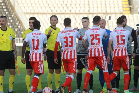 Partizan I Crvena Zvezda Odigrali Vje Iti Derbi Pred Praznim Tribinama