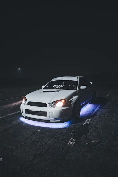 Nissan GT-R on the Parking Lot at Night · Free Stock Photo