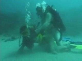 Sea Bottom Scuba Sex Brunette Brunette Porn Xhamster