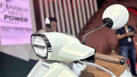 Tin Xe M Y Hot Honda Ra M T T N Binh Xe Tay Ga Gi Tri U Ng C Phanh Abs Ng C Cc