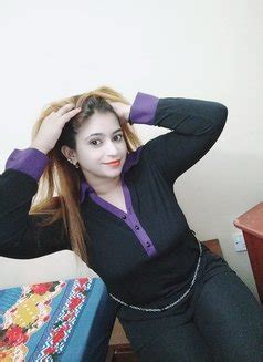 Soniya Busty Milf Indian Escort In Dubai