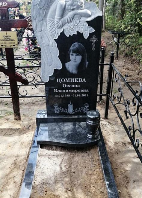 Памятники для женщины фото на могилу из гранита красивые