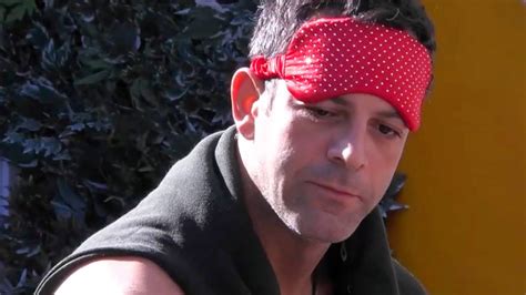 Stefano Miele al Grande Fratello fa outing a un famoso cantante È gay