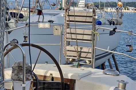COMFORT 32 sailing yacht for sale | De Valk Yacht Brokers