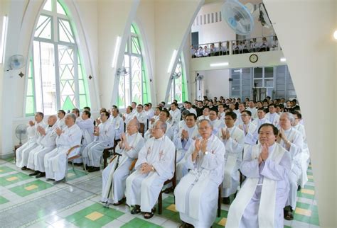 thanh le khai mac nhiem ky   cua tinh dong chua cuu  viet