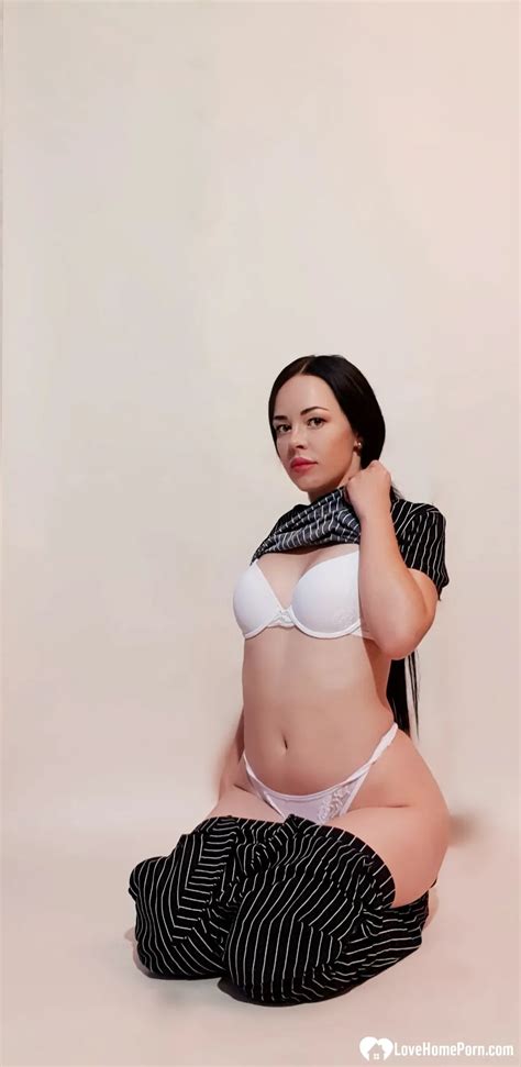 Sexy Office Worker Teases With Her Perfect Ass Nude Pics Xhamster